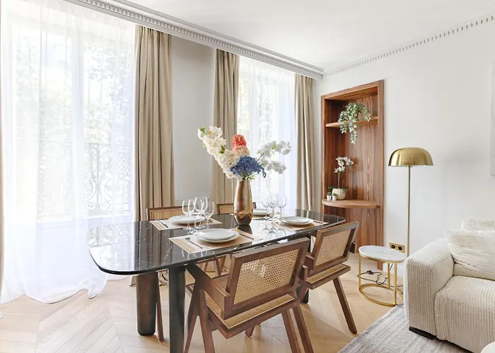 Διαμέρισμα Stunning 2 Bedroom At Montparnasse