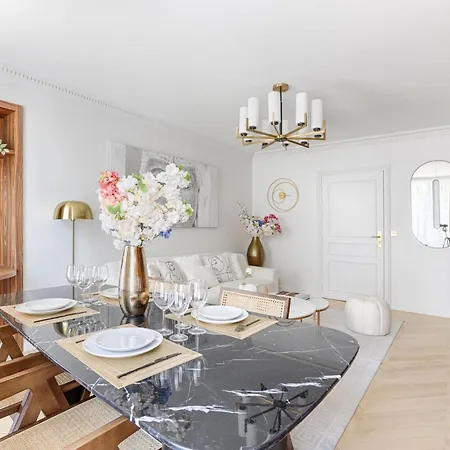 Stunning 2 Bedroom At Montparnasse * パリ