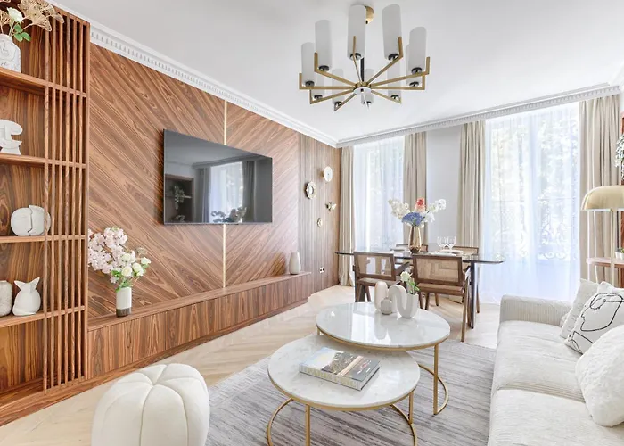 Stunning 2 Bedroom At Montparnasse Parigi